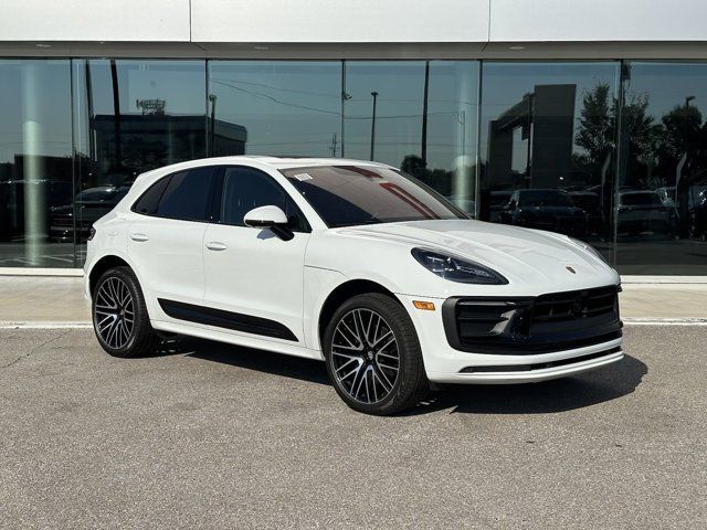 2024 Porsche Macan Base