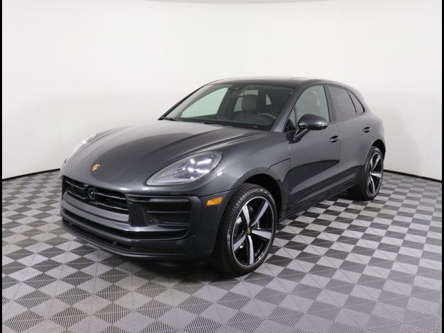 2024 Porsche Macan Base