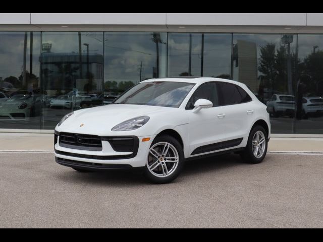 2024 Porsche Macan Base