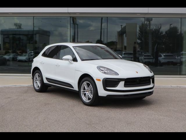 2024 Porsche Macan Base