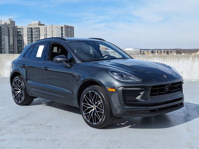 2024 Porsche Macan Base