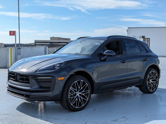 2024 Porsche Macan Base