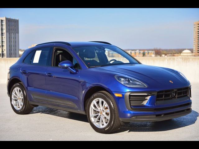 2024 Porsche Macan Base