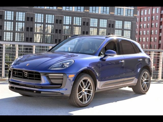 2024 Porsche Macan Base