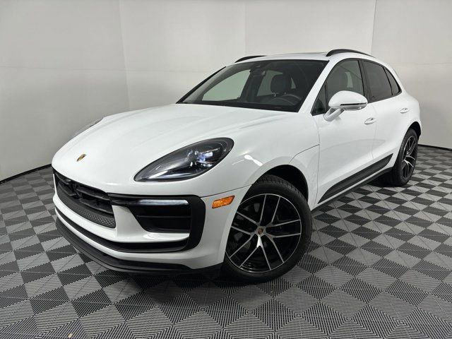 2024 Porsche Macan Base