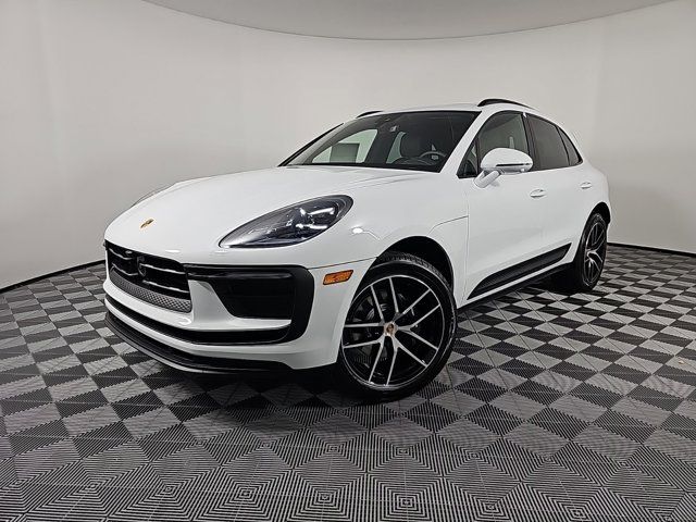 2024 Porsche Macan Base