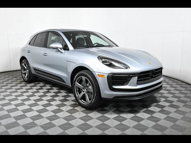 2024 Porsche Macan Base