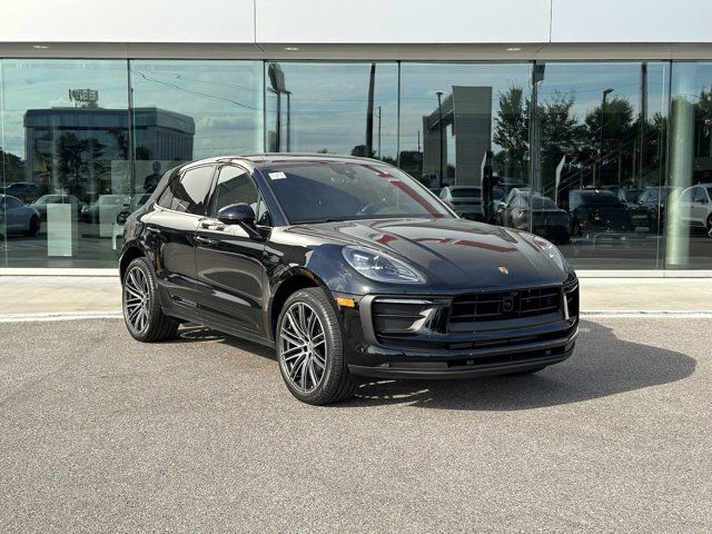 2024 Porsche Macan Base