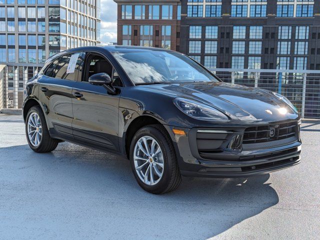 2024 Porsche Macan Base