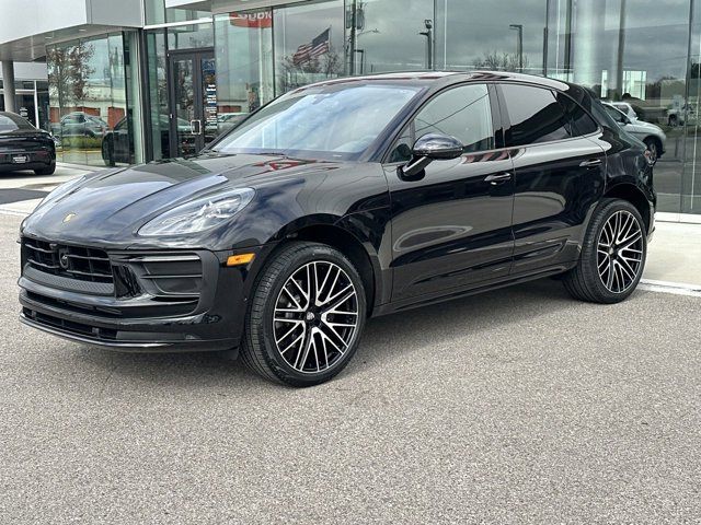 2024 Porsche Macan Base