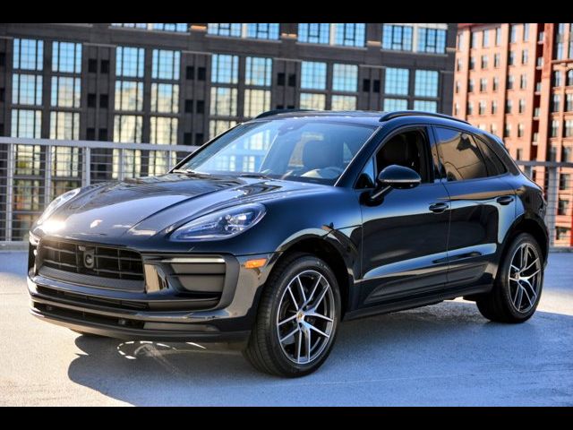 2024 Porsche Macan Base