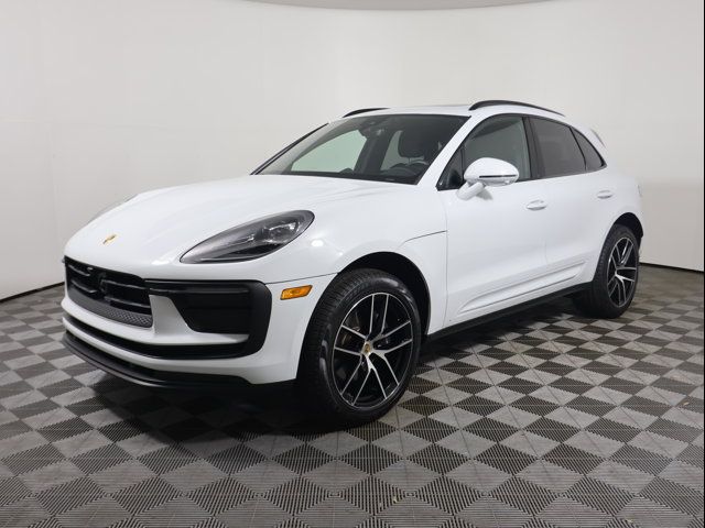 2024 Porsche Macan Base