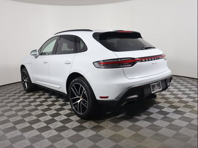 2024 Porsche Macan Base