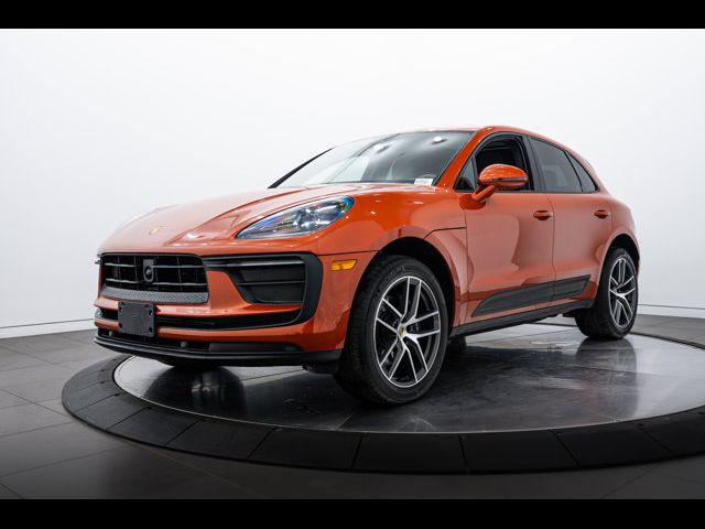 2024 Porsche Macan Base