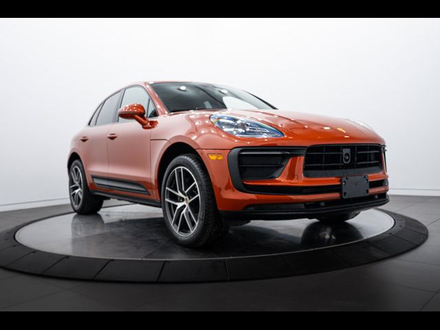 2024 Porsche Macan Base