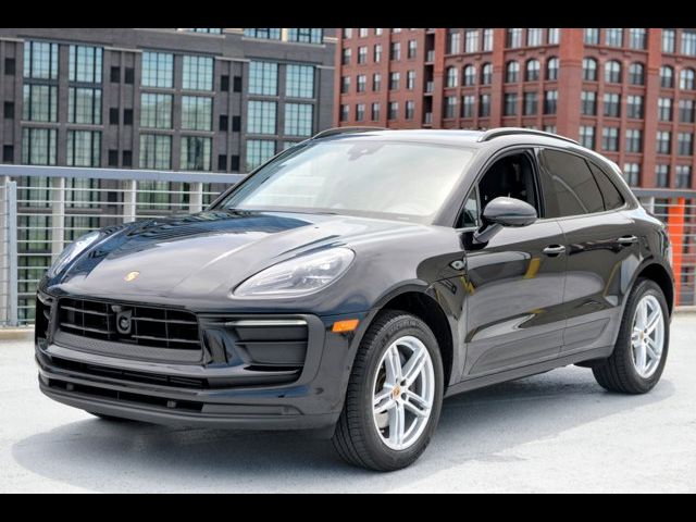 2024 Porsche Macan Base