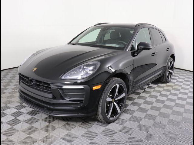 2024 Porsche Macan Base