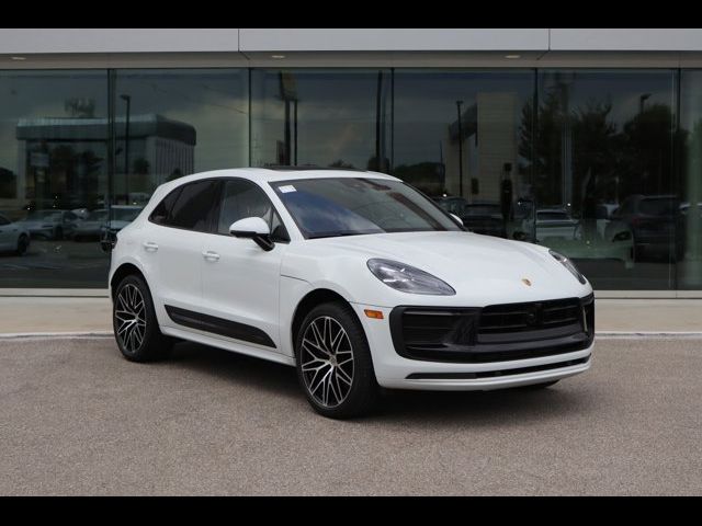 2024 Porsche Macan Base