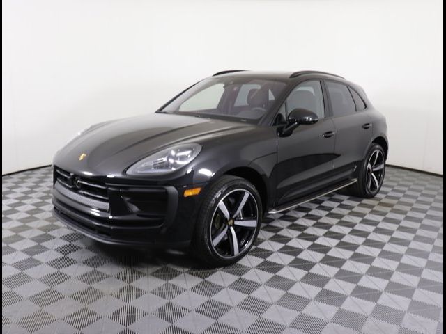 2024 Porsche Macan Base