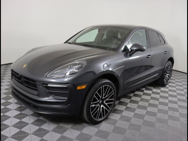 2024 Porsche Macan Base