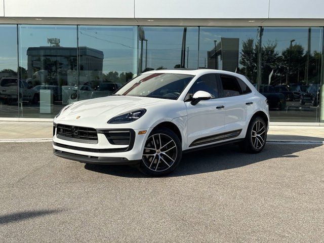 2024 Porsche Macan Base