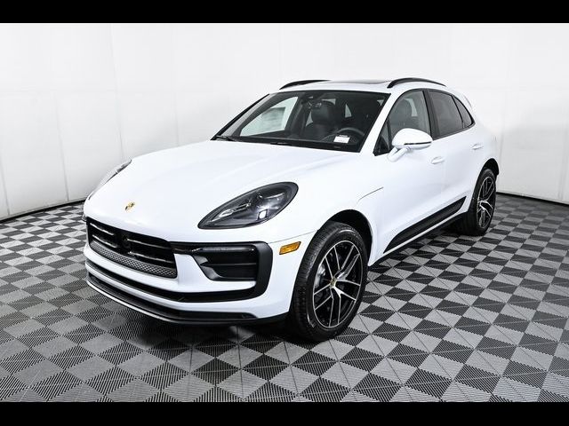 2024 Porsche Macan Base