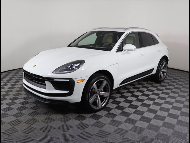 2024 Porsche Macan Base