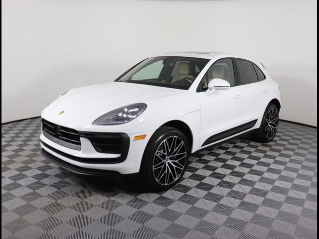 2024 Porsche Macan Base