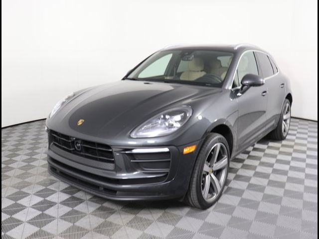 2024 Porsche Macan Base