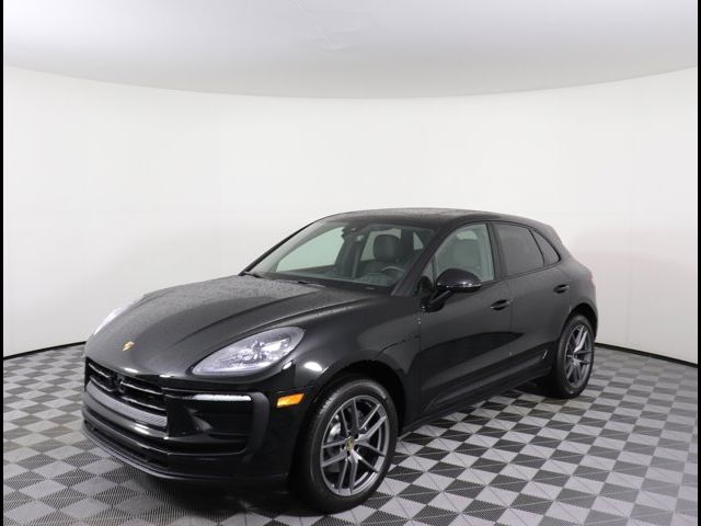 2024 Porsche Macan Base