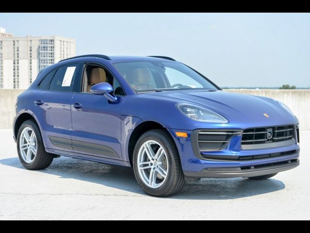 2024 Porsche Macan Base