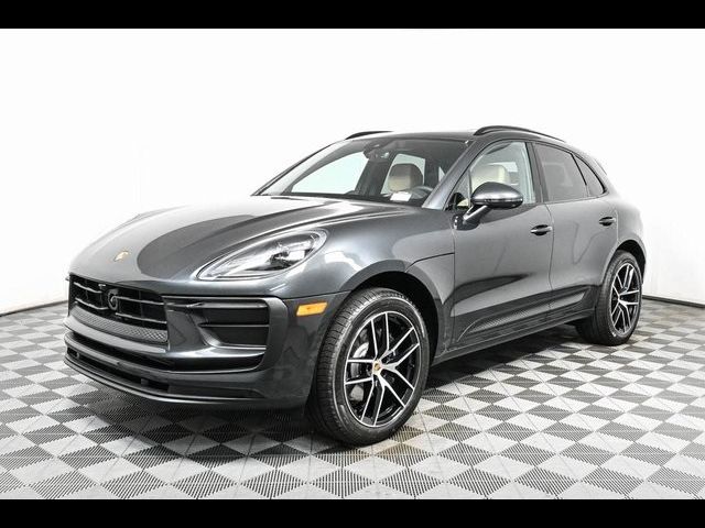 2024 Porsche Macan Base