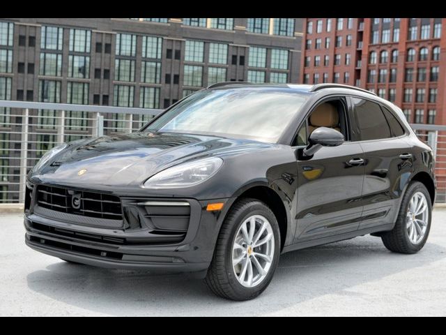 2024 Porsche Macan Base