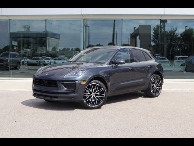 2024 Porsche Macan Base