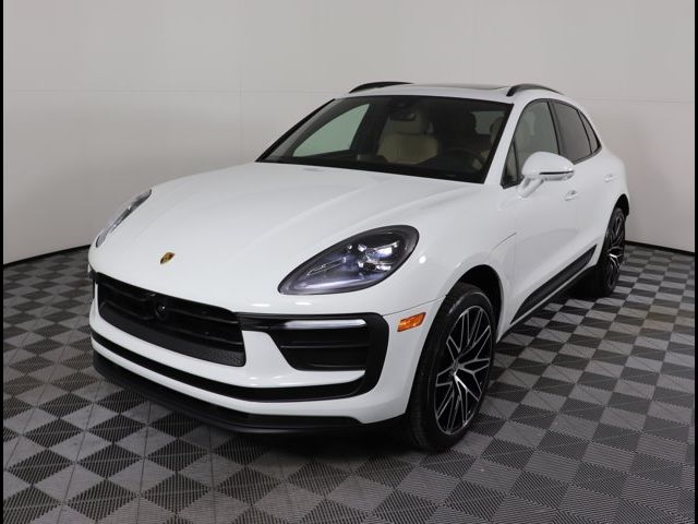 2024 Porsche Macan Base