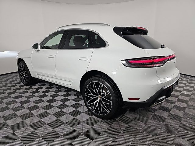 2024 Porsche Macan Base