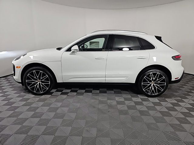 2024 Porsche Macan Base