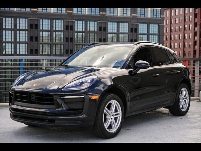 2024 Porsche Macan Base