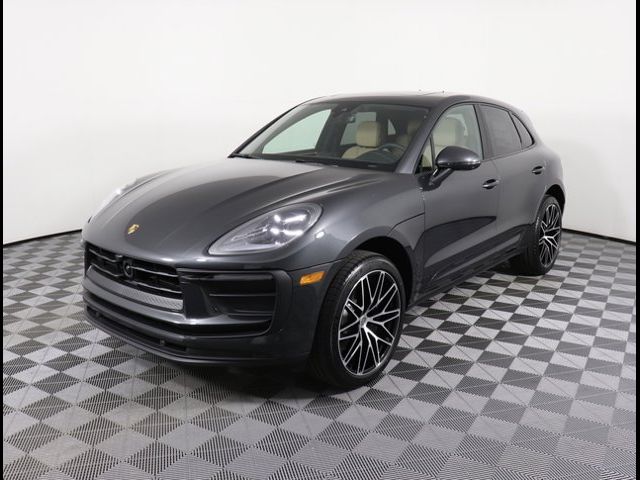 2024 Porsche Macan Base