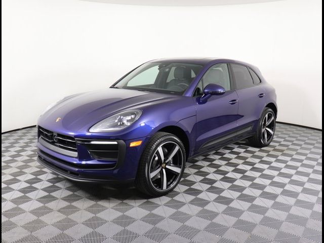 2024 Porsche Macan Base