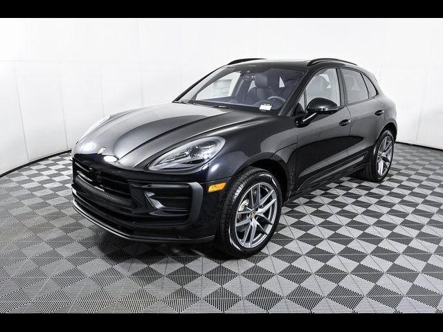 2024 Porsche Macan Base