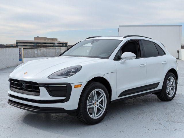 2024 Porsche Macan Base