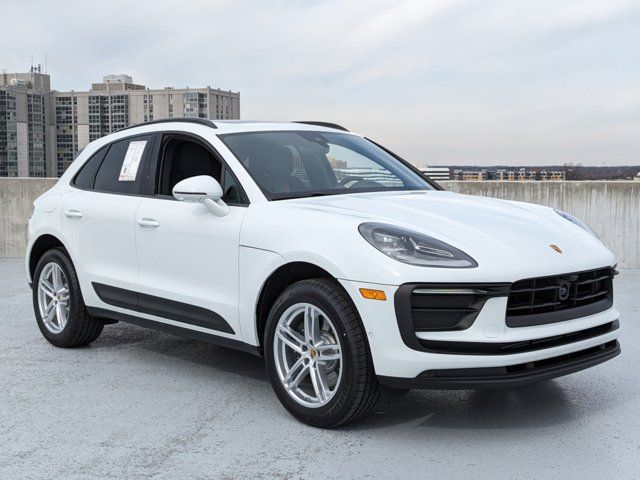 2024 Porsche Macan Base