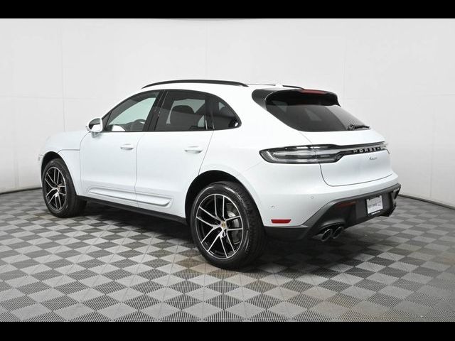 2024 Porsche Macan Base