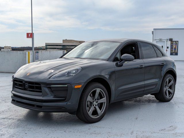 2024 Porsche Macan Base