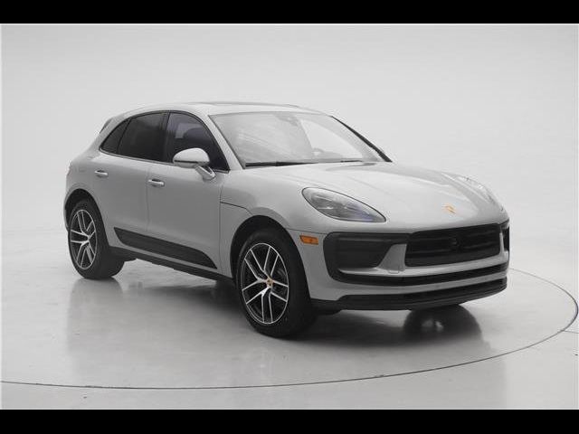 2024 Porsche Macan Base