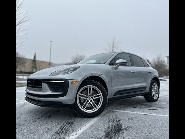 2024 Porsche Macan Base