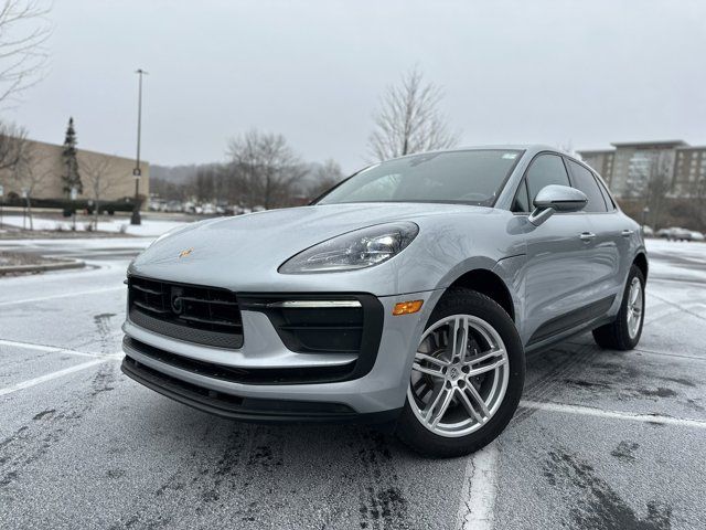 2024 Porsche Macan Base