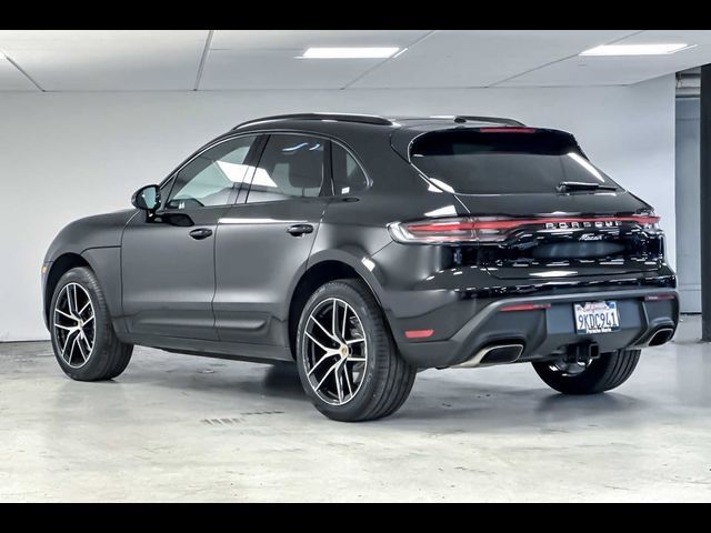 2024 Porsche Macan Base