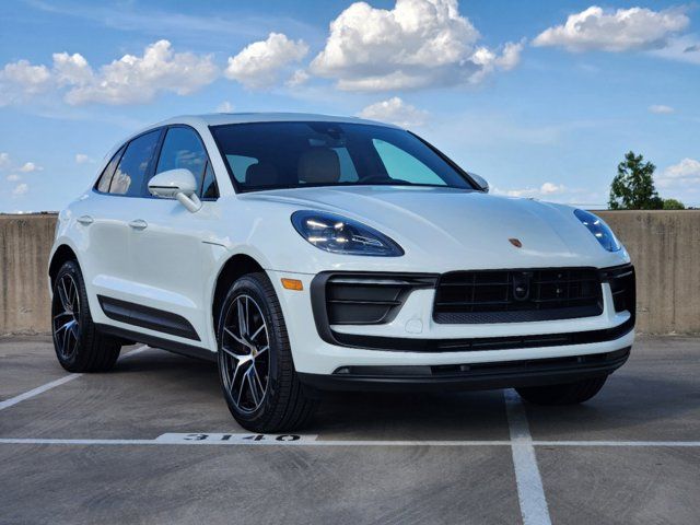 2024 Porsche Macan Base